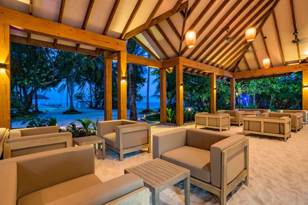 Riya Café at Fiyavalhu Resort thumbnail 2